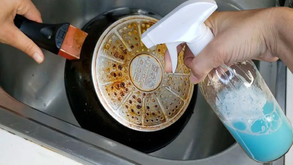 Solo si lo utilizas podrás limpiar suelos, sartenes, muebles de baño y hogar a la perfección