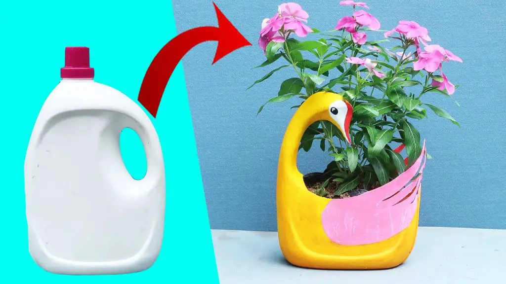 Create Charming Duck-Shaped Flower Pots from Recycled Plastic Bottles