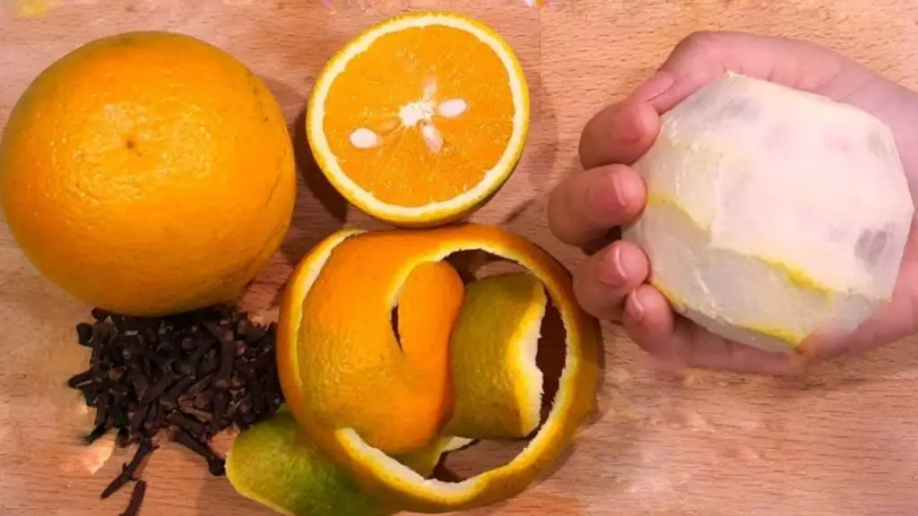 Boiling orange peels with cloves: A Traditional Practice from Our Grandmothers