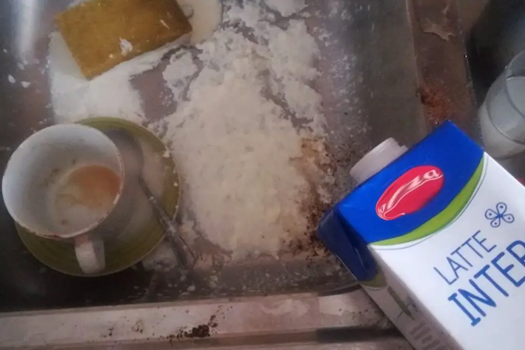 Expired milk? Never throw it away! Use it like this and you won’t regret it