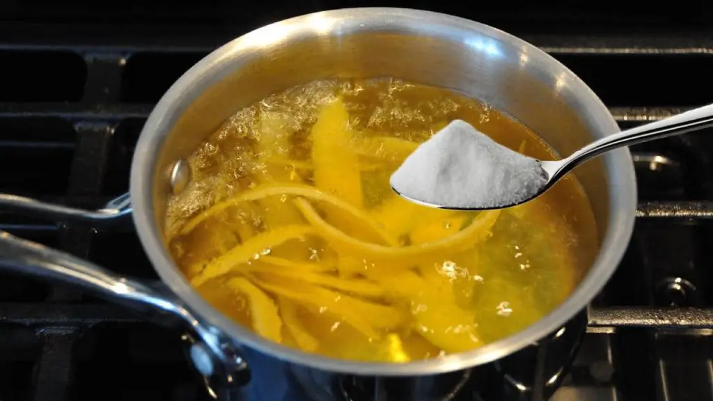 Lemon peels, boil them with a pinch of salt – the reason is surprising